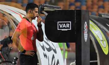 محمد معروف يحكم قمة نارية بين بيراميدز وسيراميكا.. هل تُغيّر النتيجة سباق اللقب