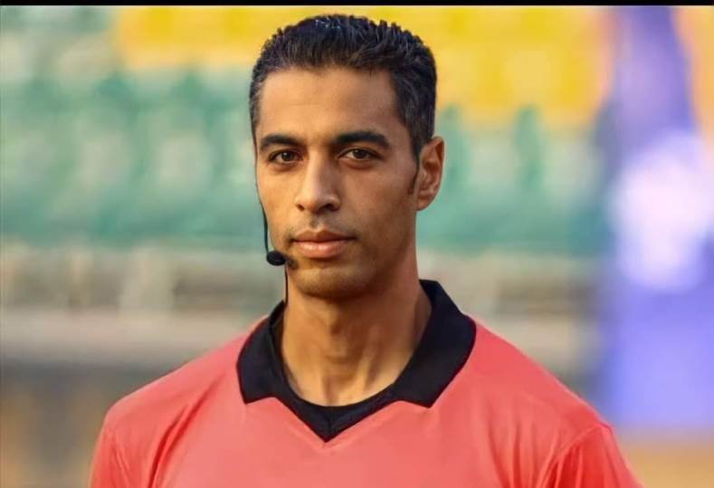 أمين عمر يُدير قمة الأهلي وفاركو.. ومُعروف يُحكم مباراة بيراميدز وسيراميكا!