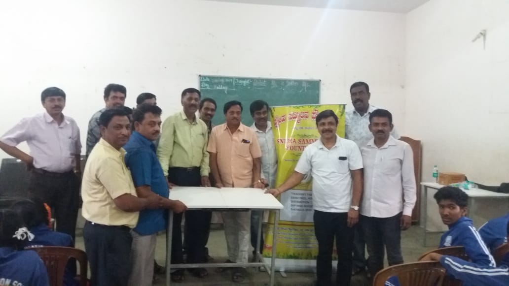 Steel Almirah presented to SVPHS School Sarjapura and Motivational Speech photo 8