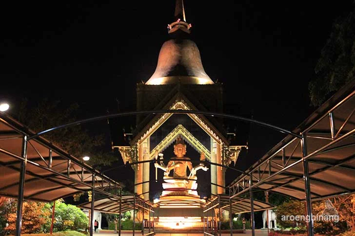 Patung Buddha Empat Wajah Kenjeran Surabaya