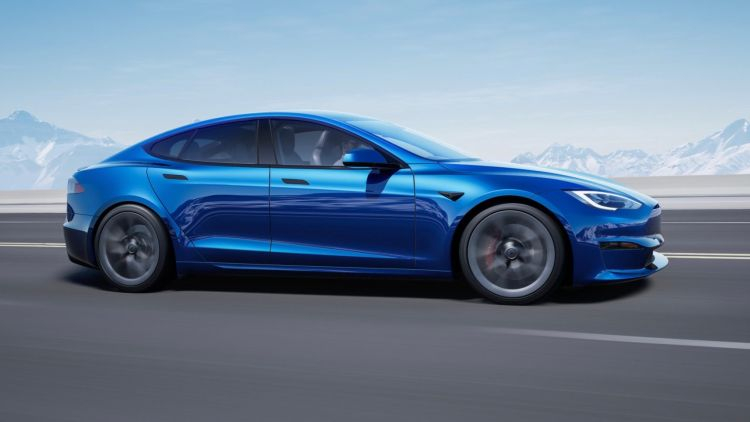 Подписка на автопилот Tesla FSD начнёт приносить компании значимый доход не раньше следующего года