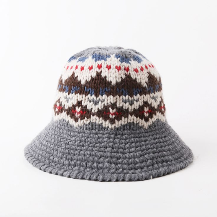 Chapeau de seau tricoté