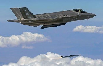 U.S sends F-35A fighter jets to South Korea to participate in drills