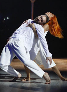 ირაკლი მაქაცარიას არაჩვეულებრივი ცეკვა ნინო ქათამაძის სიმღერაზე