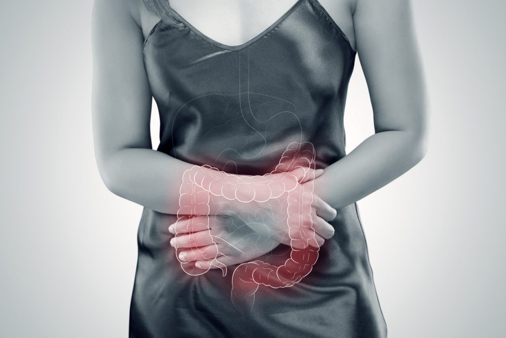 Quais são as causas da obstrução intestinal?