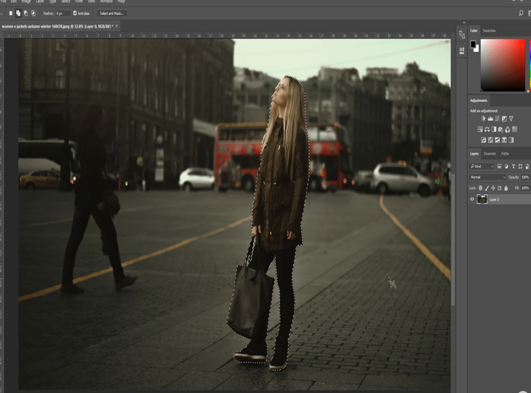 Read more about the article HOW TO CUT AN IMAGE IN PHOTOSHOP: THE USEFUL TOOLS