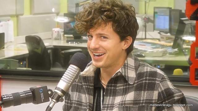 Lirik Lagu Charlie Puth That S Hilarious Dan Terjemahan Mabes Lirik