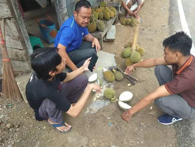 Kampung Durian Telaga Ngebel