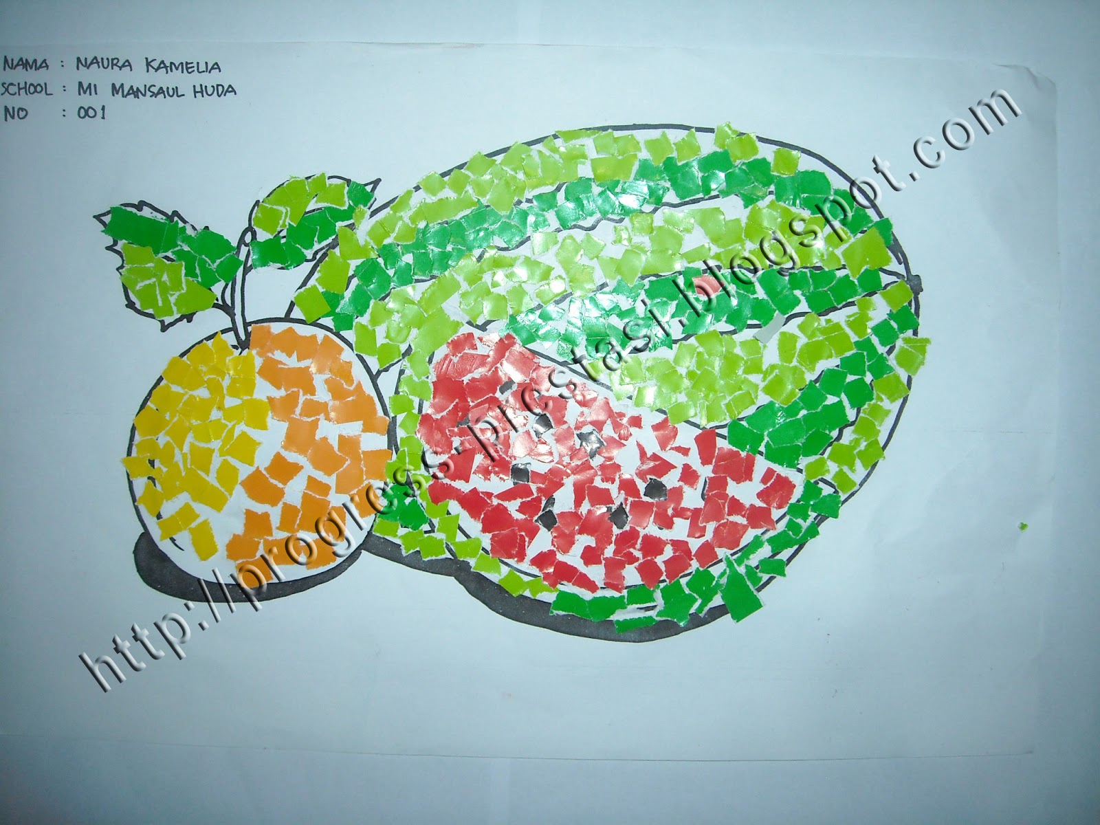 Montase Gambar Buah