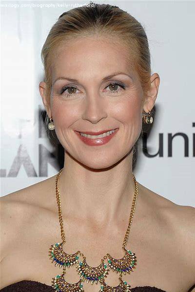 Kelly Rutherford Net Worth Wiki Bio Height Weight Age Family Facts Husband 2022 Biography