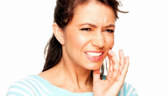 Rahasia dan Tips Ampuh Hilangkan Sakit Gigi dalam 5 Menit Rahasia dan Tips Ampuh Hilangkan Sakit Gigi dalam 5 Menit