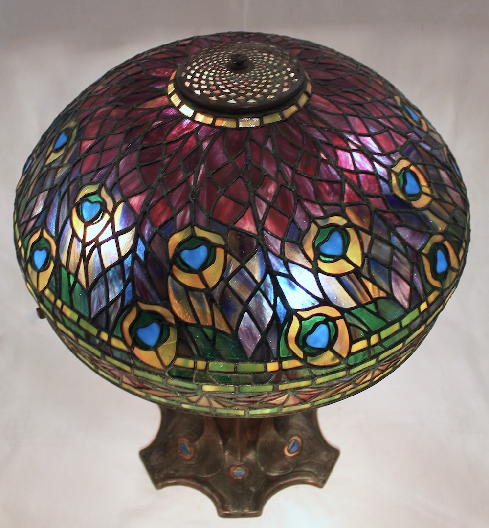 18 Peacock Lamp