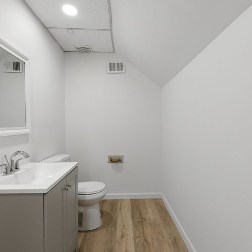 613RidgeRd-32 office bathroom 1