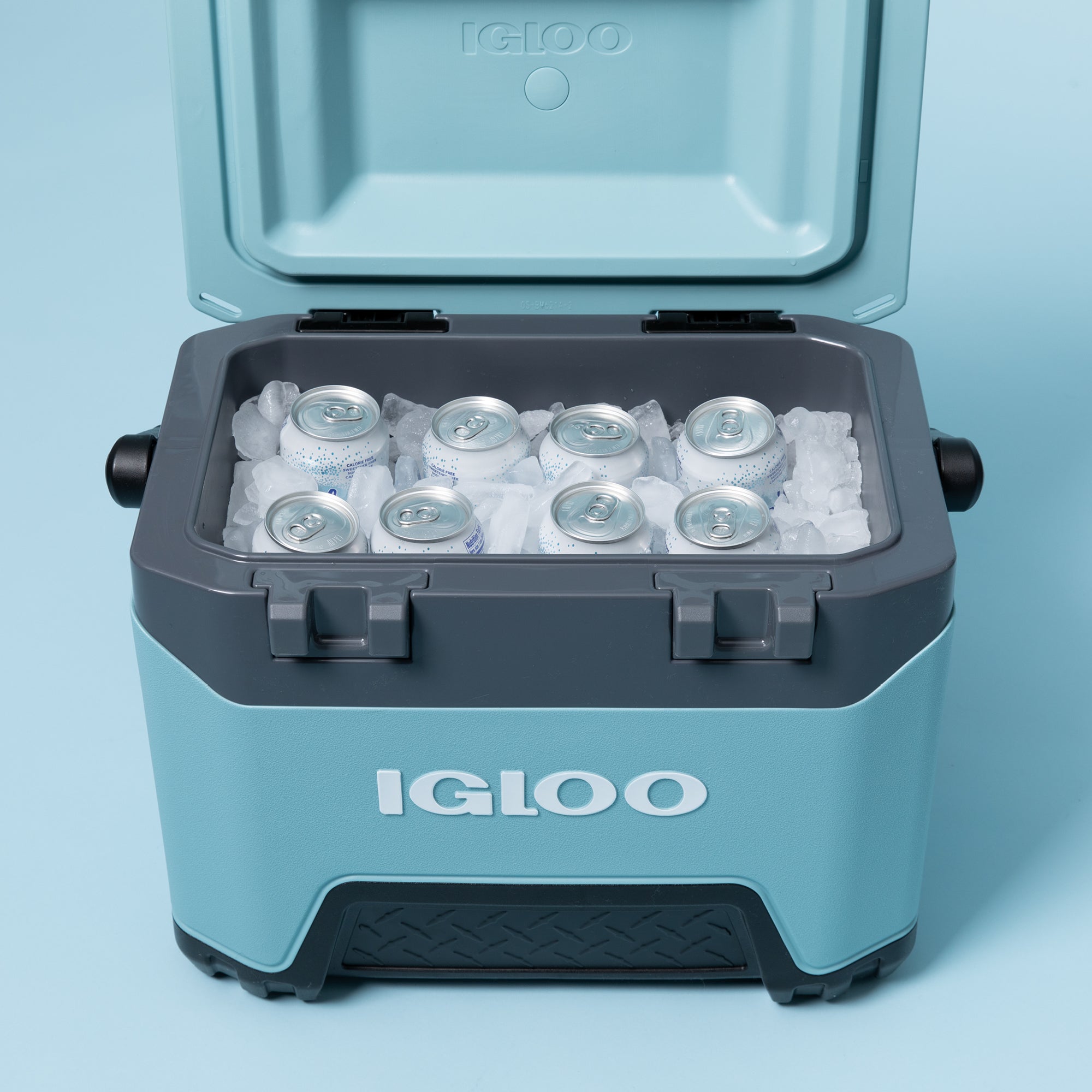 Igloo BMX 25Quart Cooler Outdoor Sleeping
