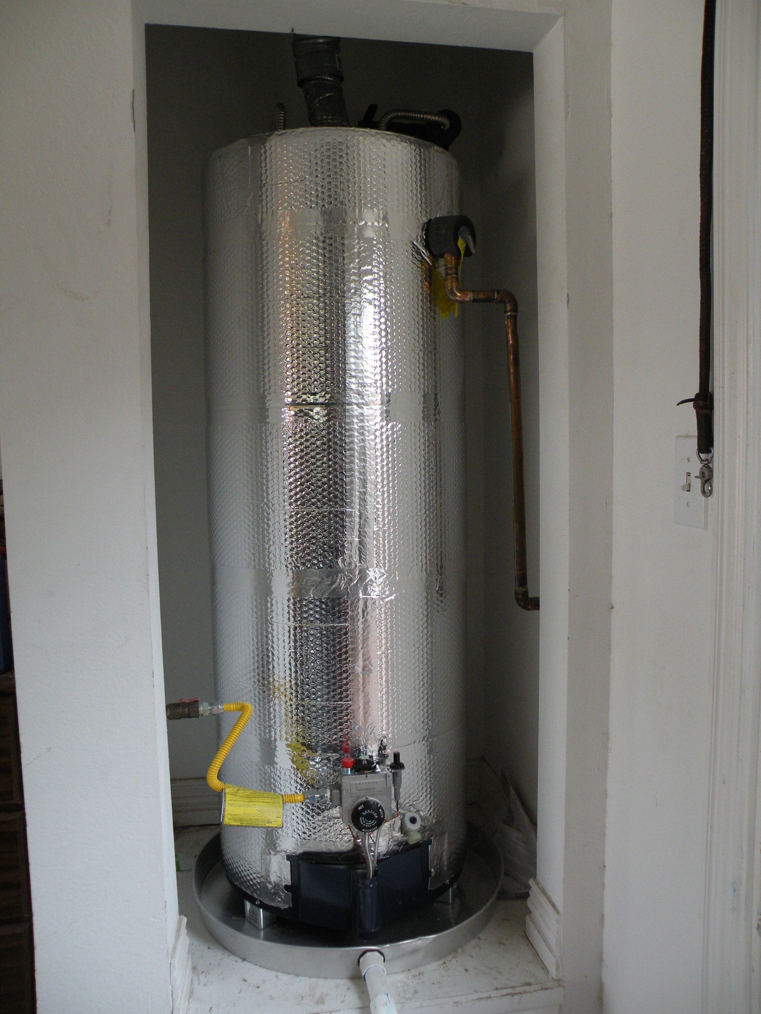3016 Single Reflective Air Water Heater Insulation Kit Reach Barrier