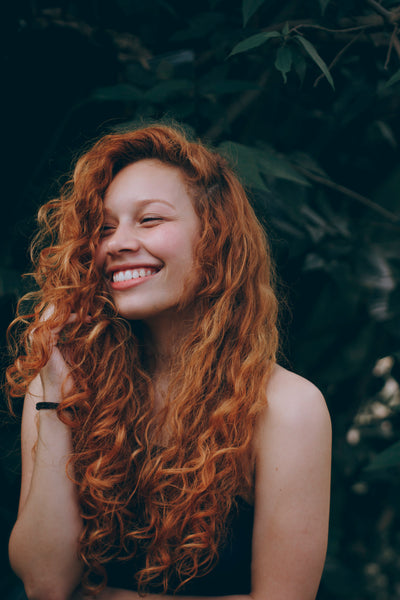 Comment Coiffer Ses Cheveux Boucles Ethnobeauty