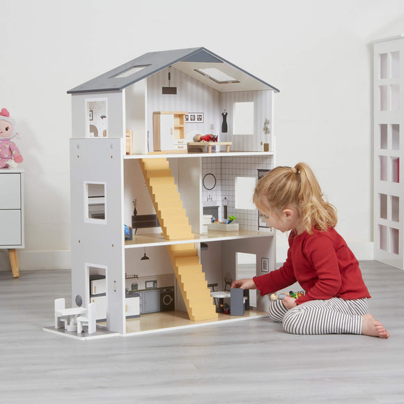 Realistic Wooden Dolls House 3 Storey Dolls House 18 Furniture Pieces Www Littlehelper Co Uk