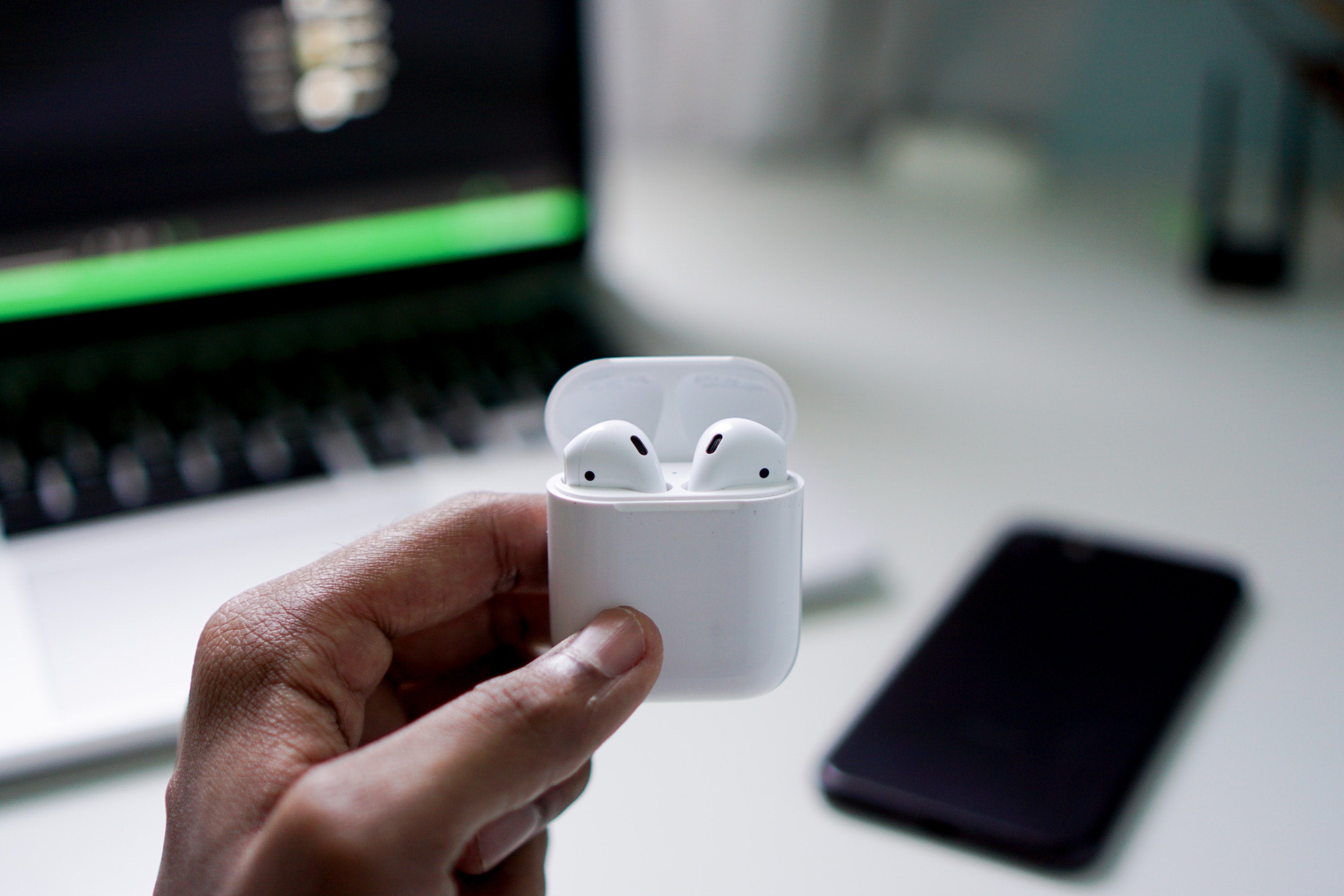 Airpods Tips And Tricks Simply Computing
