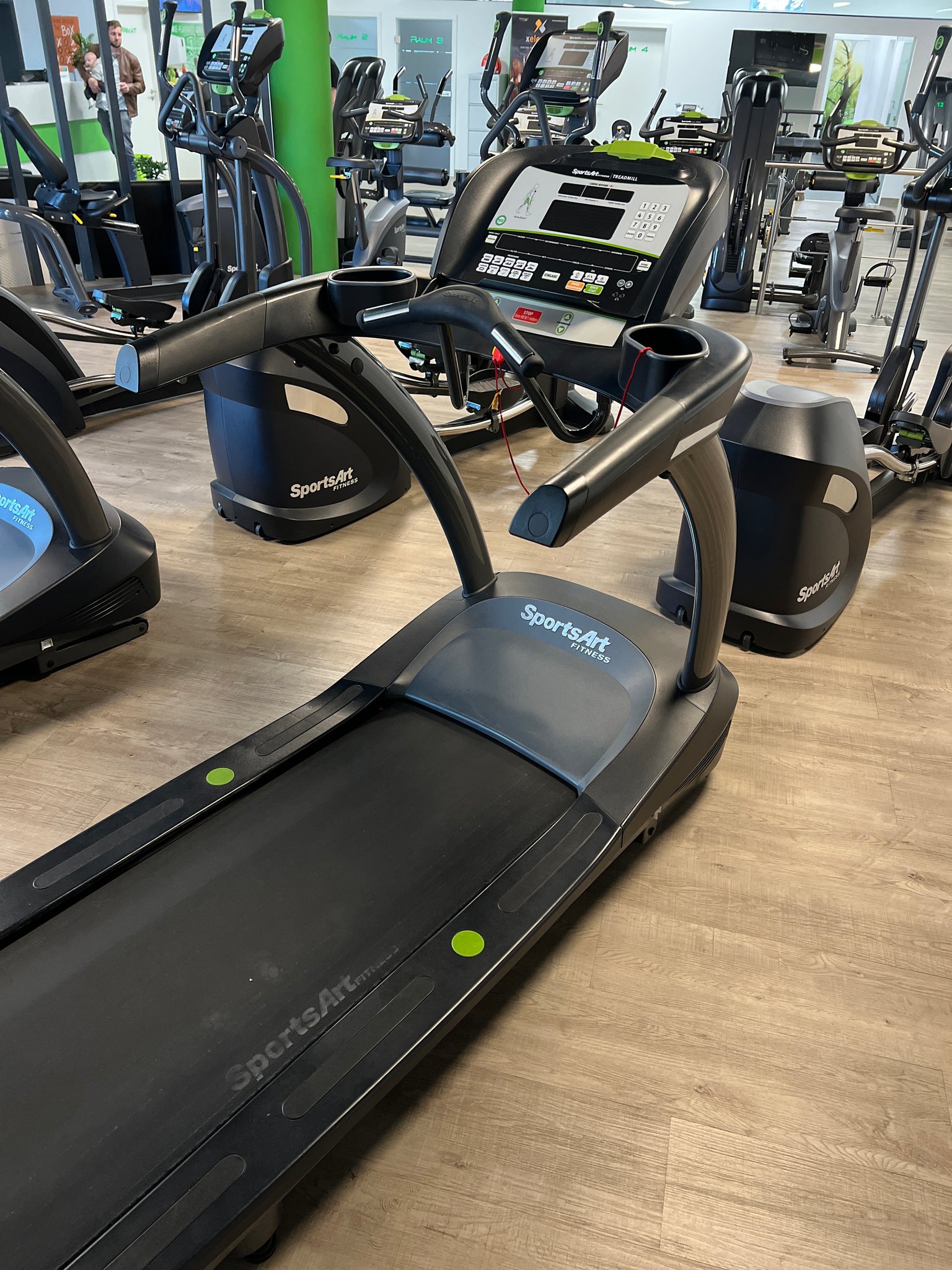 Sportsart Life Fitness Geratepark 38 Gerate In Einen Guten Gebrauc Fitnessimpulse Eu Powered By Body Gym Gmbh Impulse Healthtech Gmbh