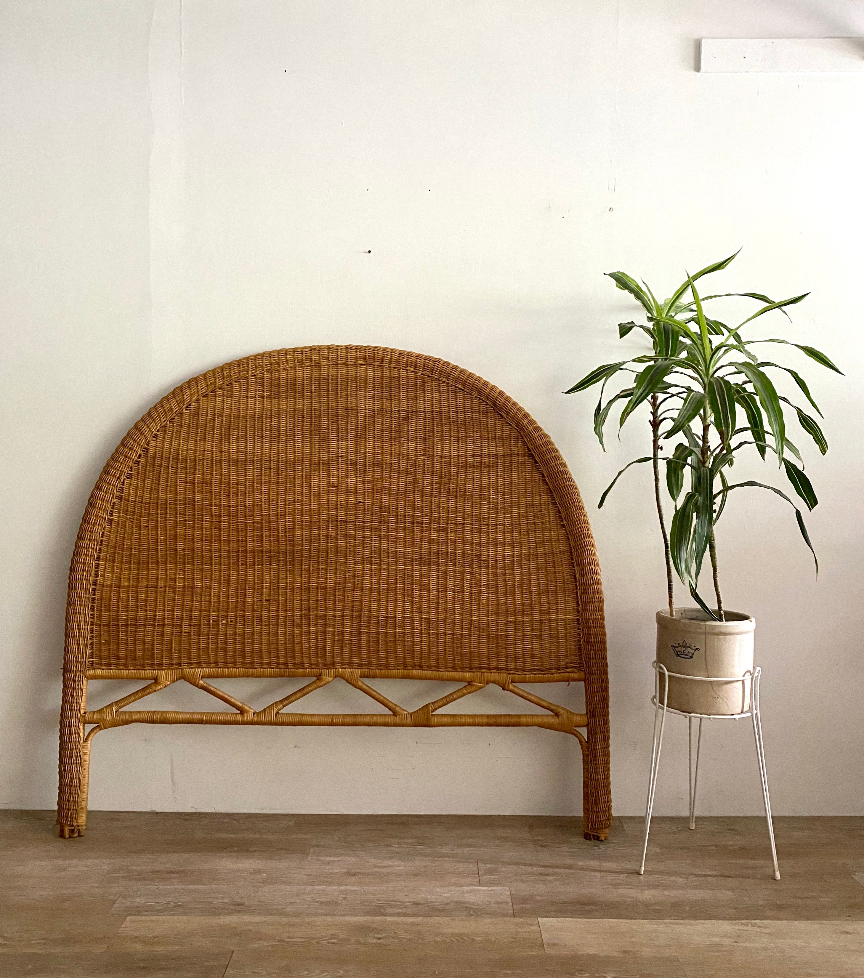 Vintage Wicker Full Queen Headboard Home And Closet Vintage