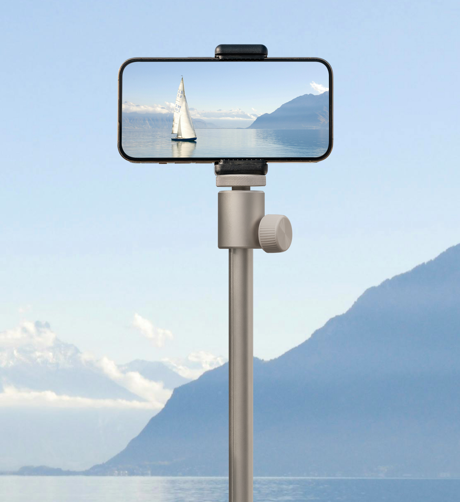 Desktop Stand Mode XGIMI Light Gold Portable Stand - P4 - 1.png__PID:9f21c032-0abd-4050-80c2-29f80abe133d