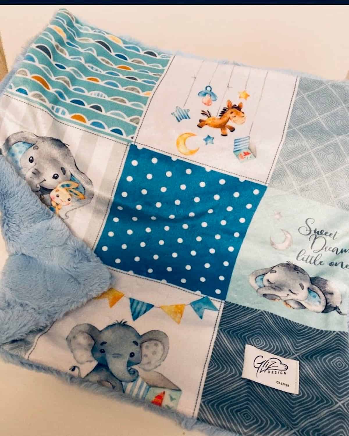 Gliz Design Snuggle Taggie Sweet Dreams