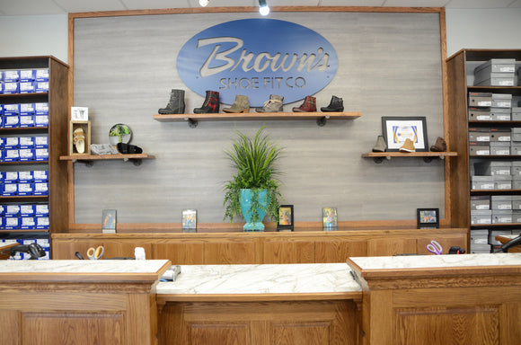 Brown S Shoe Fit Cedar Falls