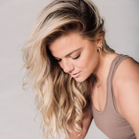 Comment Eclaircir Ses Cheveux Blonds Naturellement Adopte Un Chouchou