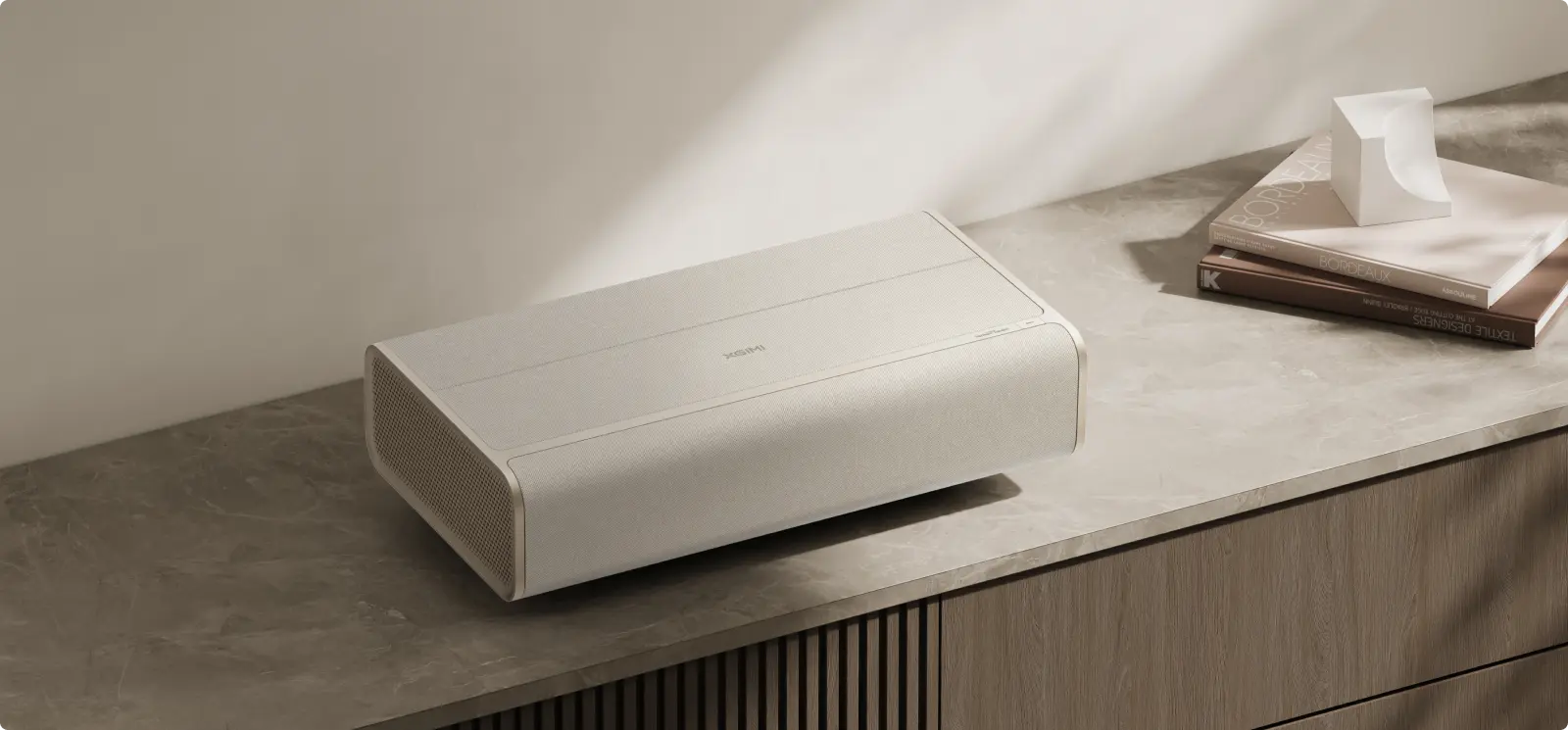 AURA 2 laser projector New (11).webp__PID:c23d45cb-b9dc-468a-9404-214bc89de287