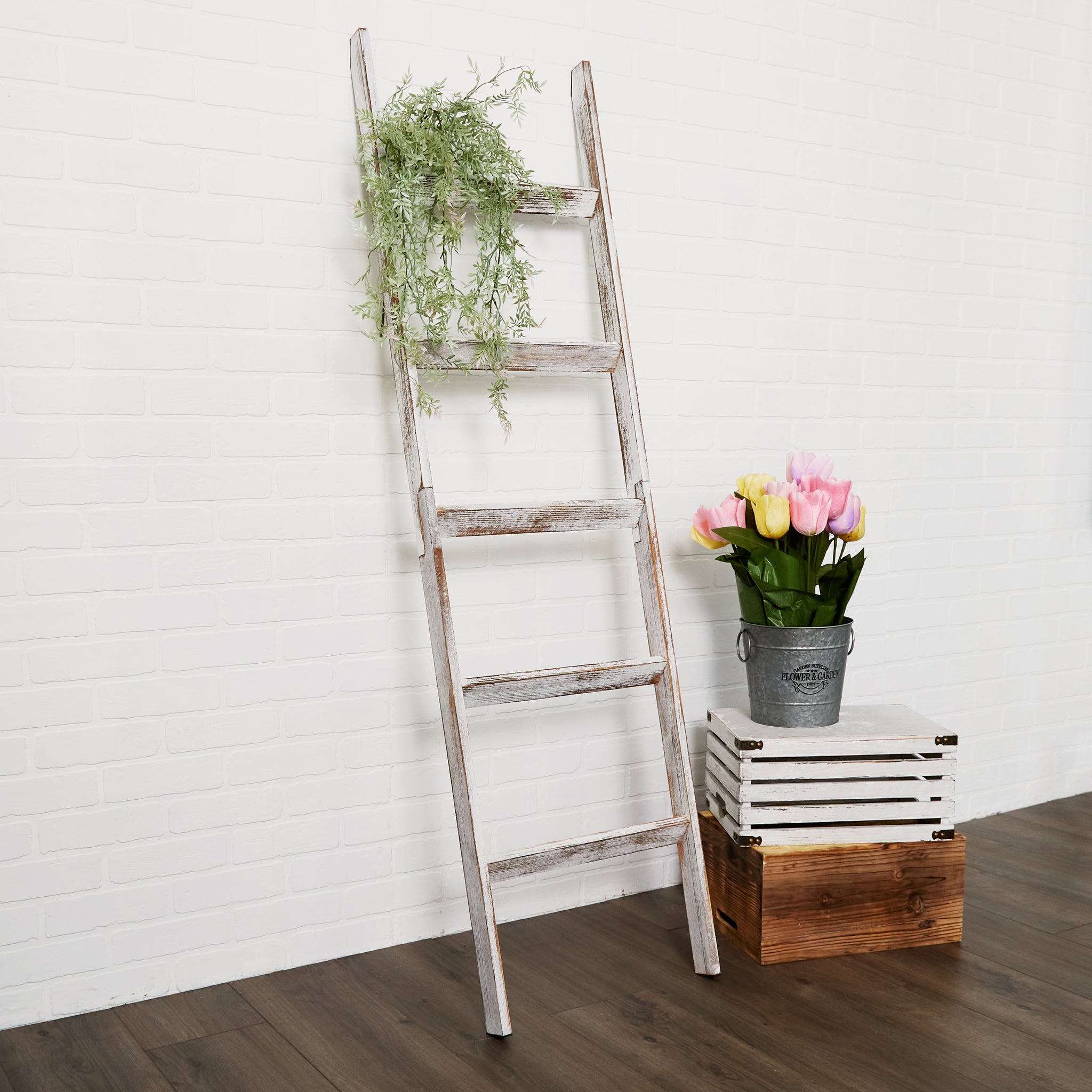 White Wash Rustic Blanket Ladder Short Birds