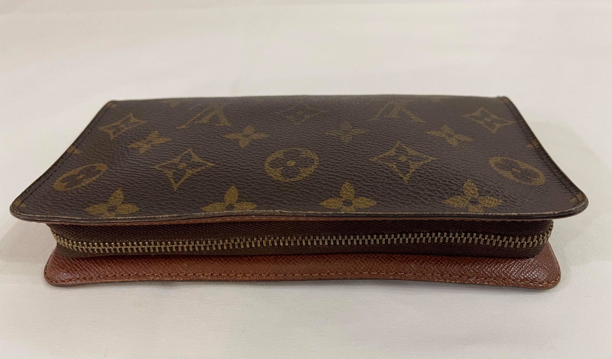 Louis Vuitton Vintage Porte Zippy Wallet Luxurizz