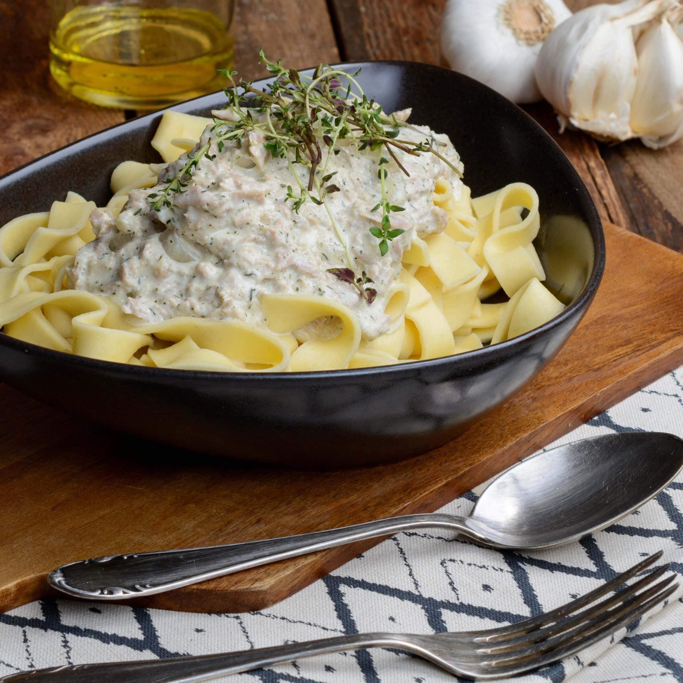 Fettuccine Mit Thunfisch Knoblauch Sosse Dipster