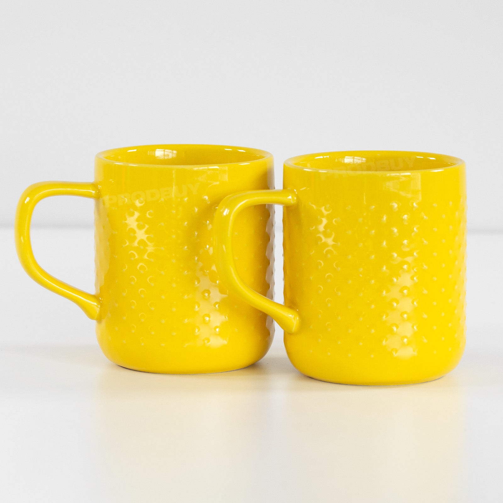 Set Of 2 Extra Large Captivate Branded Embossed Mugs Cups Tea Coffee H Robert David Home