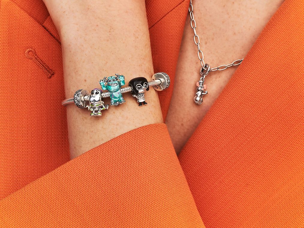 Certified Online Pandora Jewelry Retailer Charms Bracelets Rings Pancharmbracelets