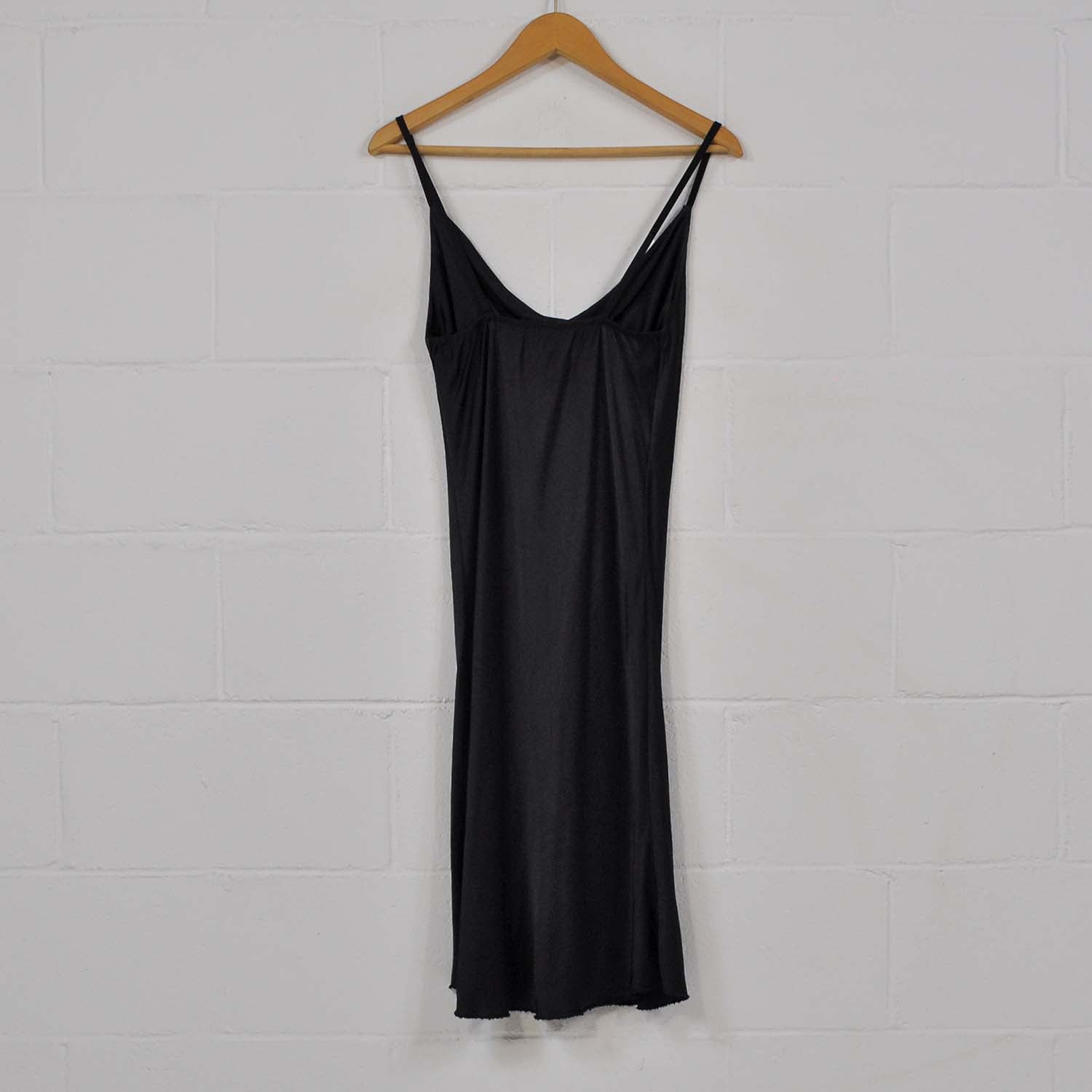 Vestido Lencero Negro The Amisy Company