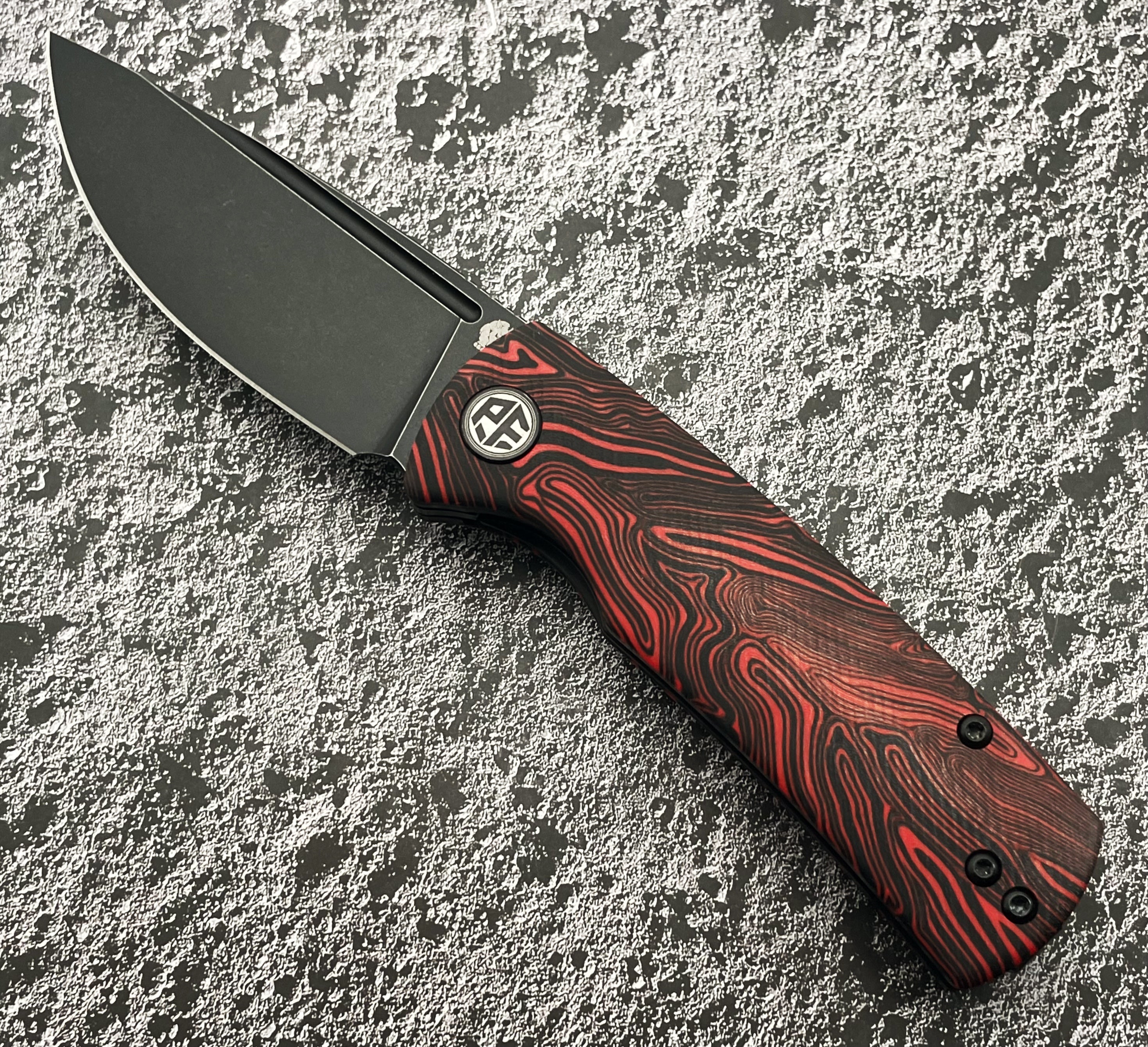 Petrified Fish Mini Beluga Red Gmascus