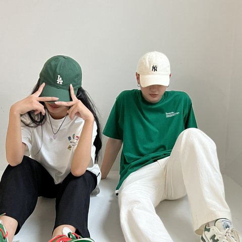 Áo thun oversize mix chiếc quần cargo