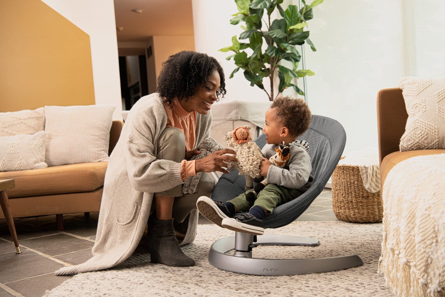 Nuna Leaf Grow Rocker Including Toy Bar Pre Order Bababoom Baby Boutique