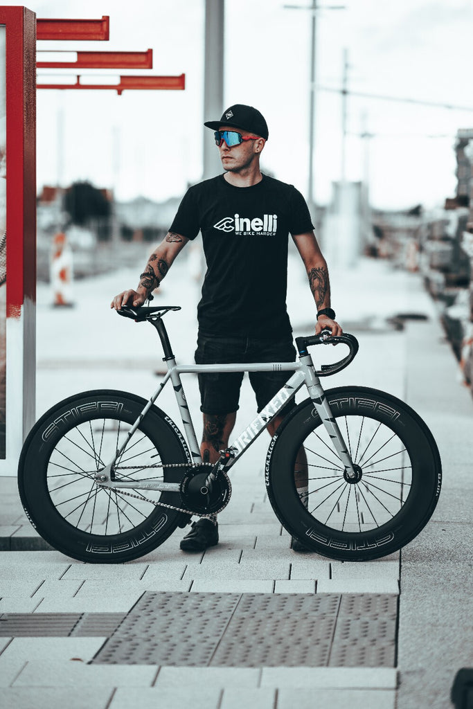 Why Ride Fixed Gear Secrets Of Fixed Gear Riding Fixed Gear Vs Gear Justrideit