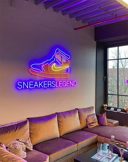 This is a neon sign designed for a sports shoe brand. Lamomo specializes in creating customized neon business signs, suitable for any scenario. From storefront neon signs and neon logo signs to neon bar signs or personalized custom neon name signs, Lamomo can craft the perfect neon sign for your brand or business.