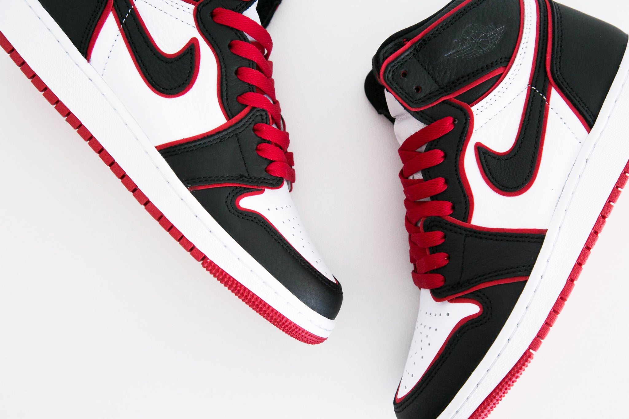 Air Jordan 1 Retro High Bloodline Gs November 29 Sneaker Releases Finesse
