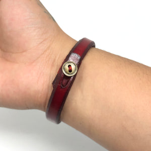 Pulsera Cuero Hombre Boton Rojo Sarosa