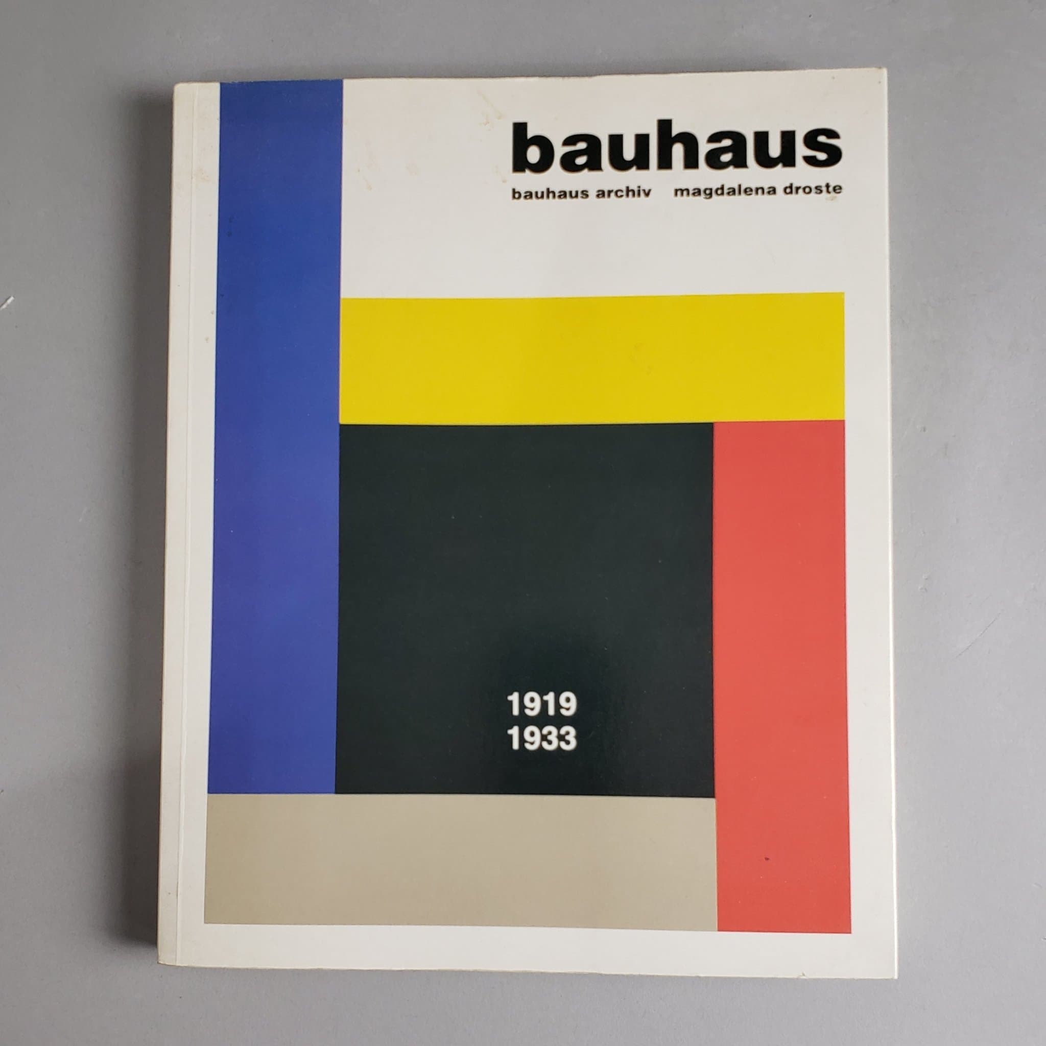 Bauhaus Archiv Freeforms