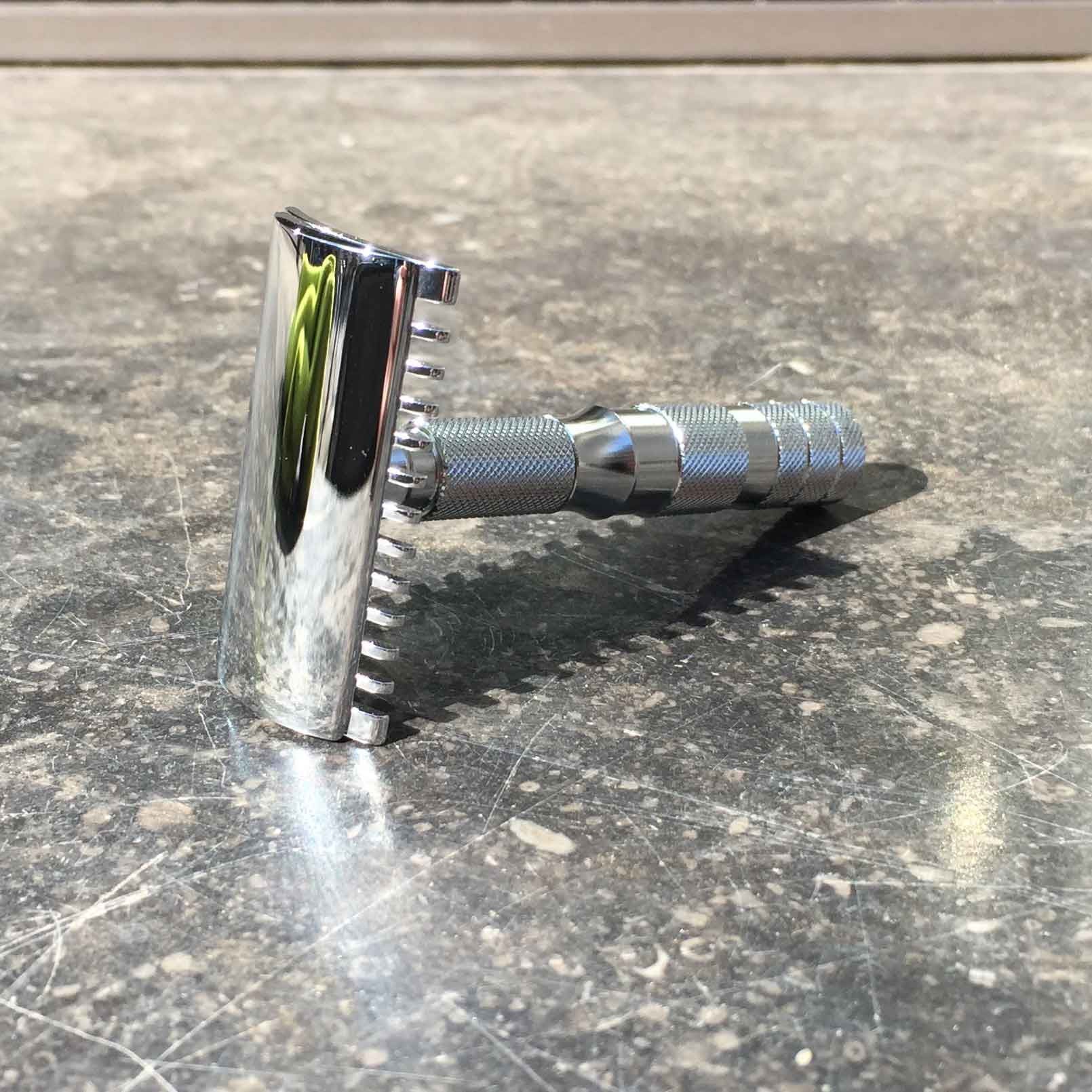 Merkur Rasoir De Surete Format De Voyage Bliss Pour L Homme