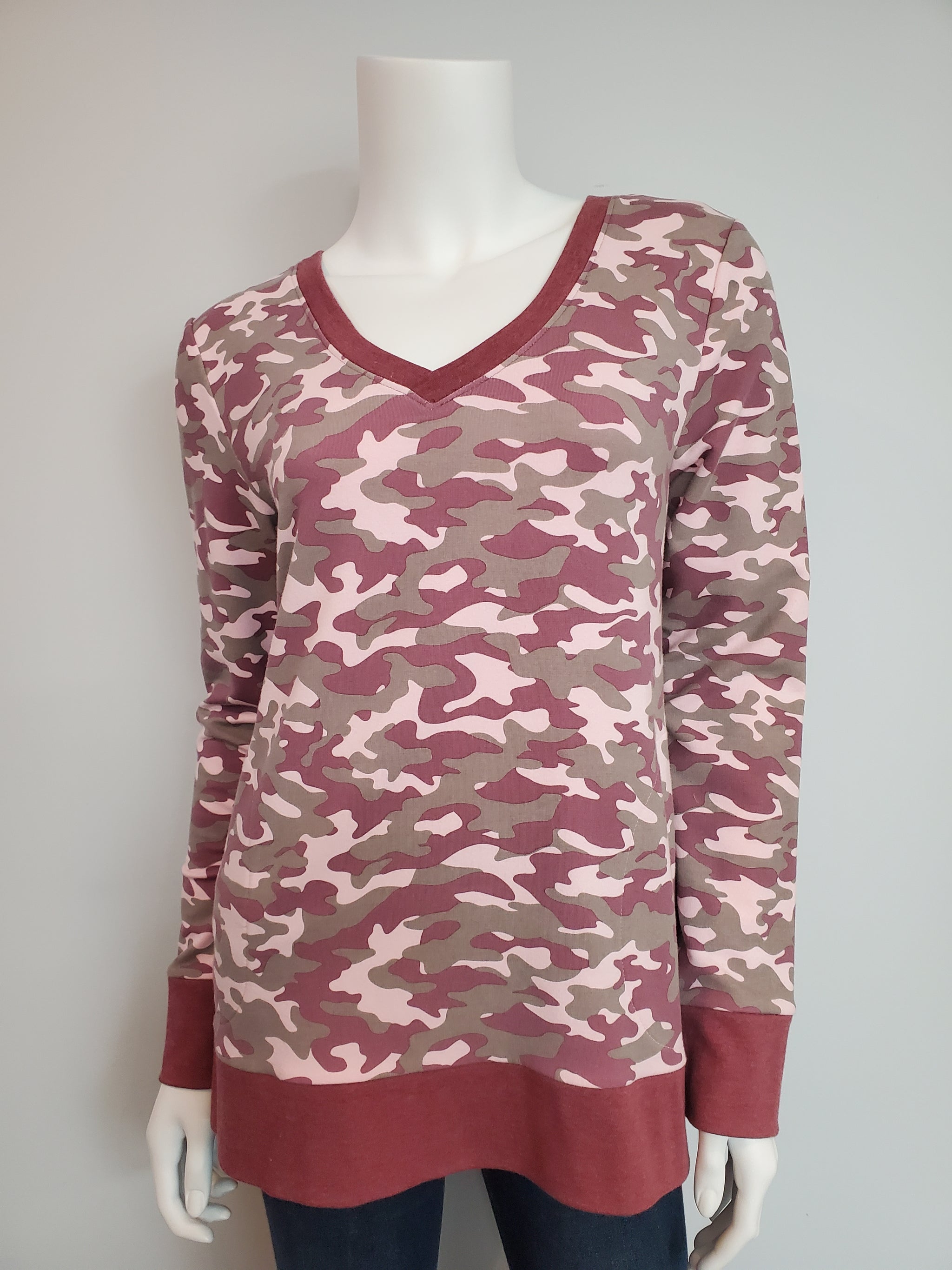 Tops Amaranth Designs