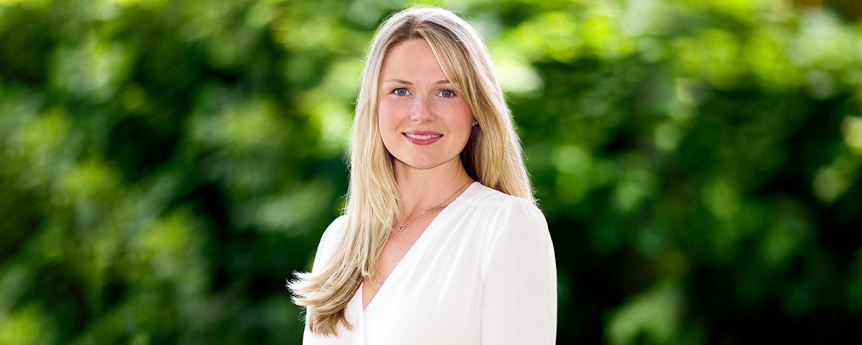 Real Estate Agent Headshots In Mississauga Businessportraits Ca