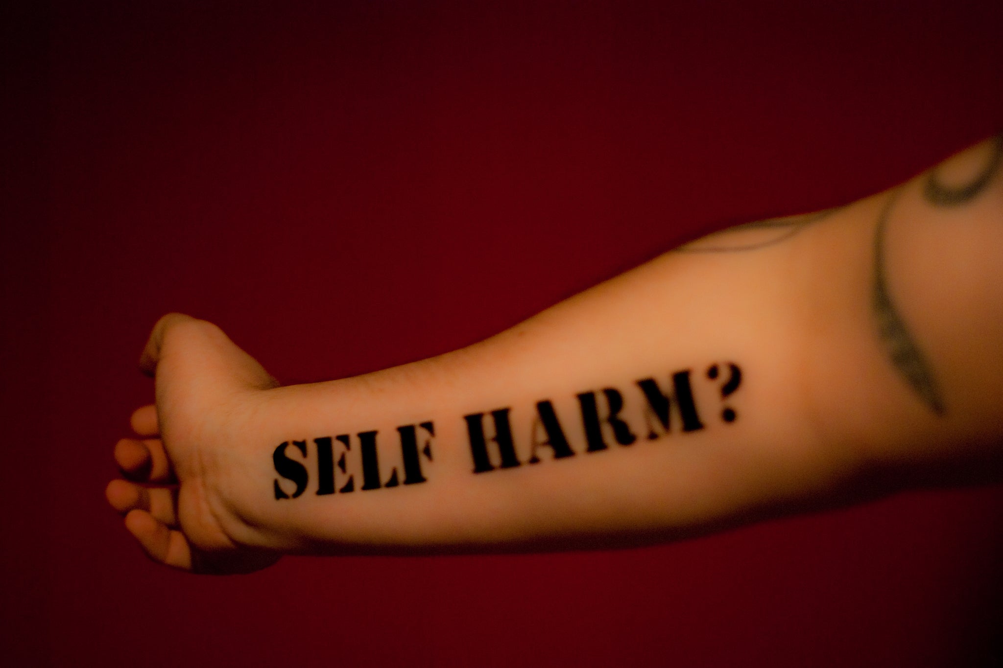 Tattooing And Self Harm What Artists Need To Know Yayo Familia