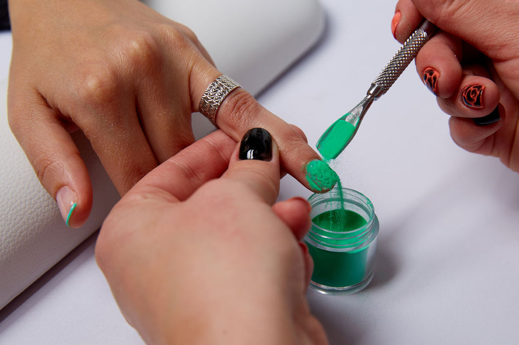 Why You Should Think Twice About Powder Dip Manicures Dazzle Dry