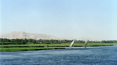 ما هي روافد نهر النيل