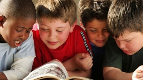 كيف نحبب الطفل في القراءة